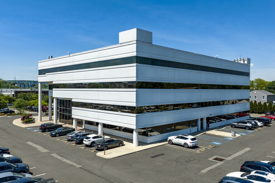 More Photos Of 611 River Dr, Elmwood Park Office For Sale