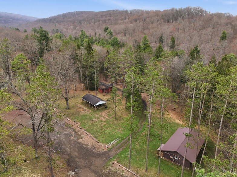 More Photos Of 89 Nolan Rd, Penfield General Retail For Sale