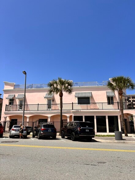 More Photos Of 202 2nd St N, Jacksonville Beach Storefront Retail Office For Lease