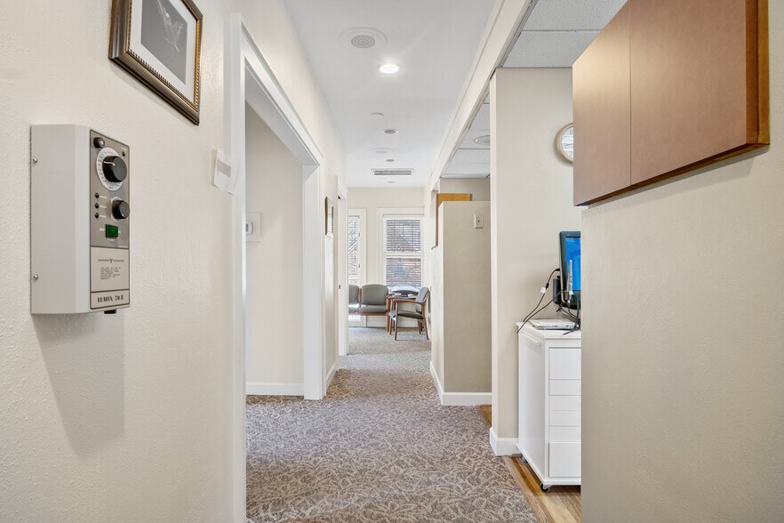 More Photos Of 614 S Main St, Blacksburg Medical For Sale