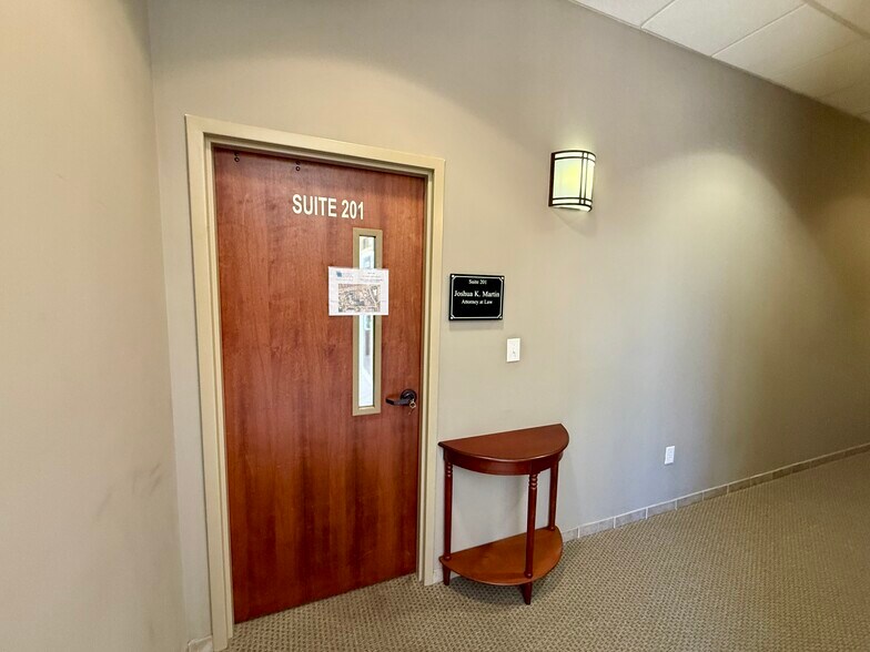 More Photos Of 960185 Gateway Blvd, Fernandina Beach Office For Sale