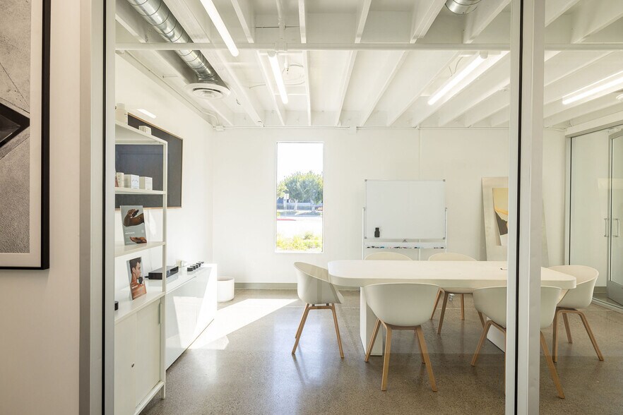 More Photos Of 3400 Susan St, Santa Ana Manufacturing For Lease