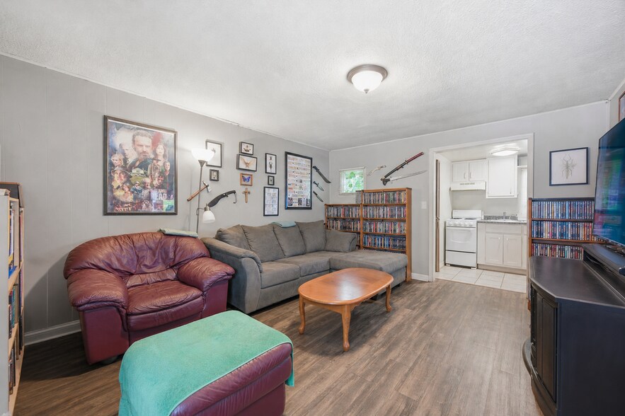 More Photos Of 601 S Walnut St, New Castle Apartments For Sale