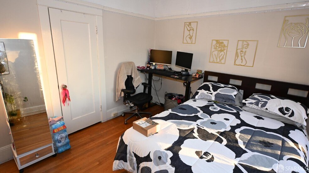 More Photos Of 954 De Haro St, San Francisco Multifamily For Sale