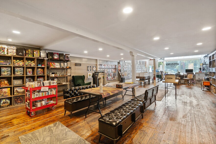 More Photos Of 106 W J St, Benicia Office For Sale