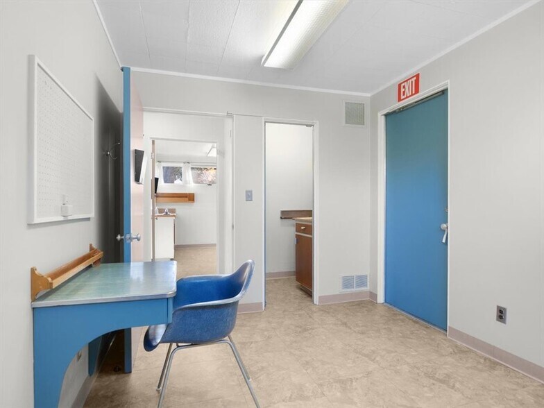 More Photos Of 5973 Walworth Rd, Ontario Medical For Sale