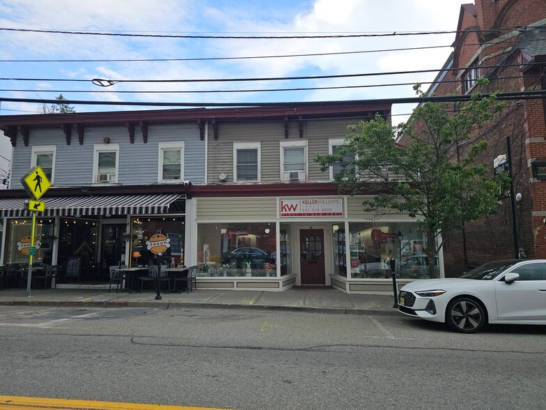 More Photos Of 46 Main St, Warwick Office Residential For Sale