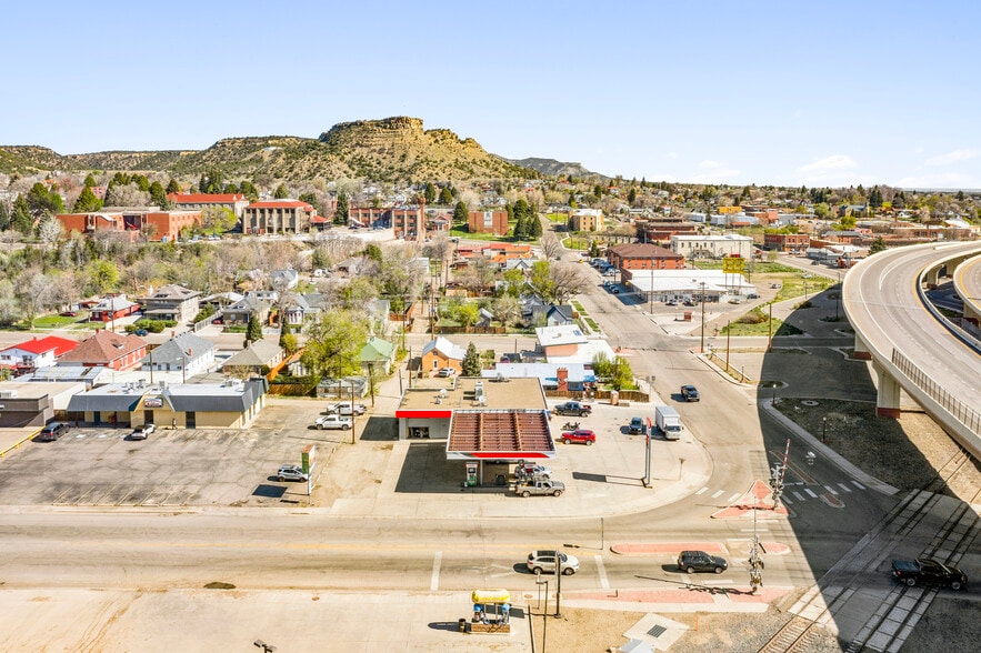 More Photos Of 305 State St, Trinidad Convenience Store For Sale