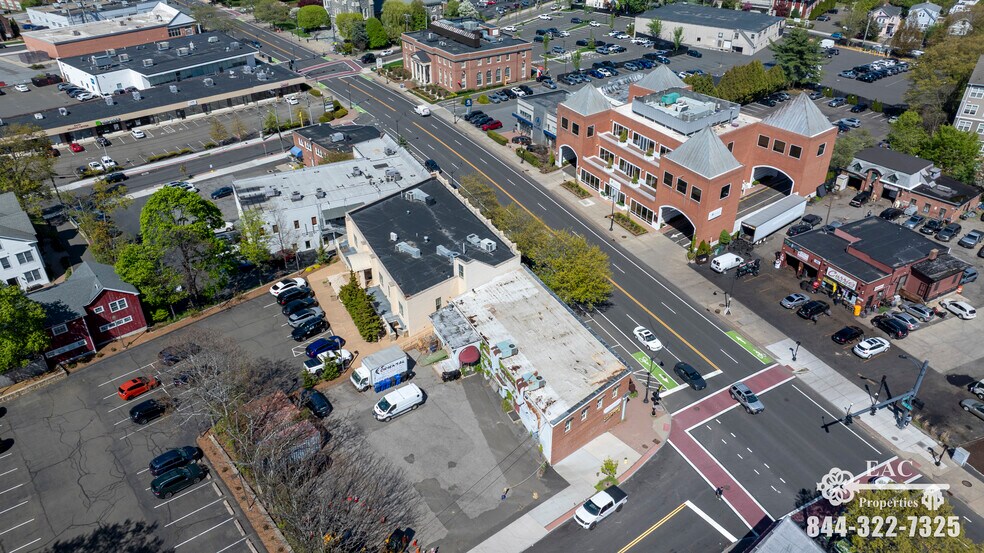 More Photos Of 606-612 West Ave, Norwalk Office For Lease