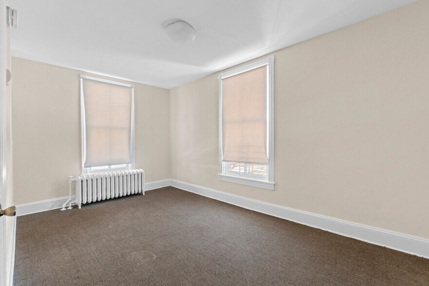 More Photos Of 3941 Lowndes Ave, Baltimore Multifamily For Sale