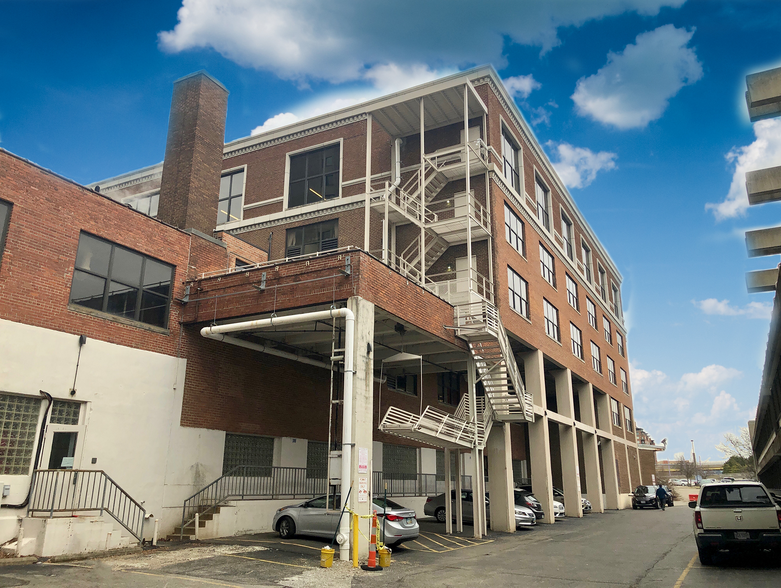 More Photos Of 537 E Pete Rose Way, Cincinnati Office For Lease