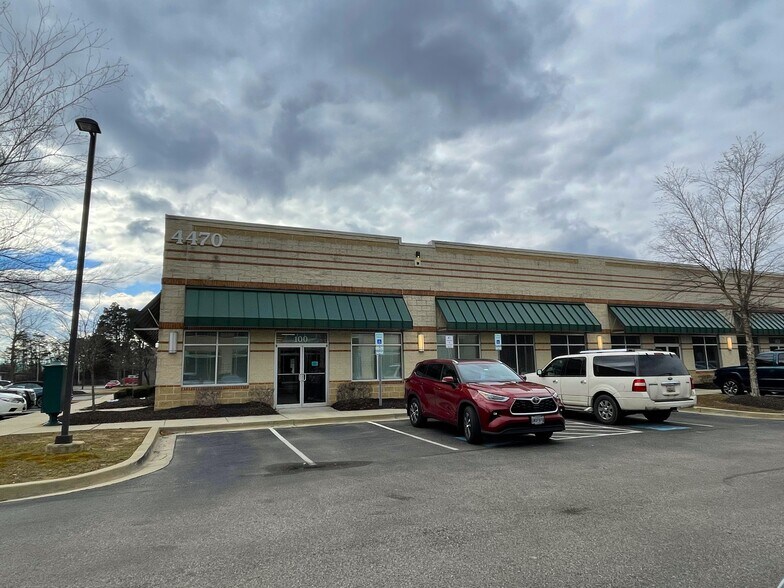 More Photos Of 4470 Regency Pl, White Plains Medical For Lease