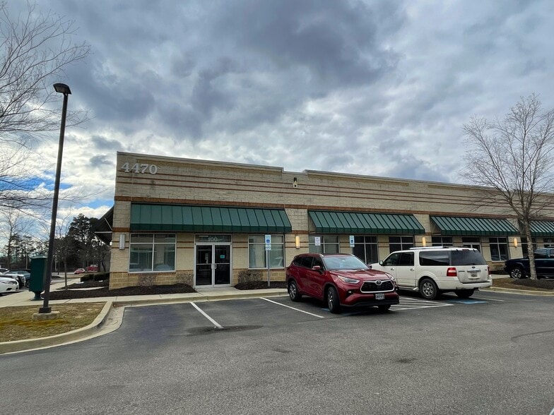 More Photos Of 4470 Regency Pl, White Plains Medical For Lease