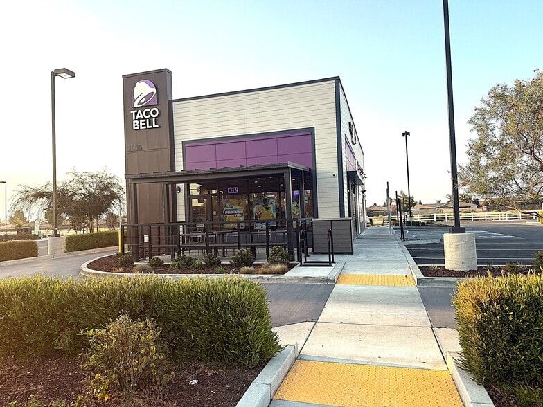 More Photos Of 2605 Hosking Ave, Bakersfield Fast Food For Sale