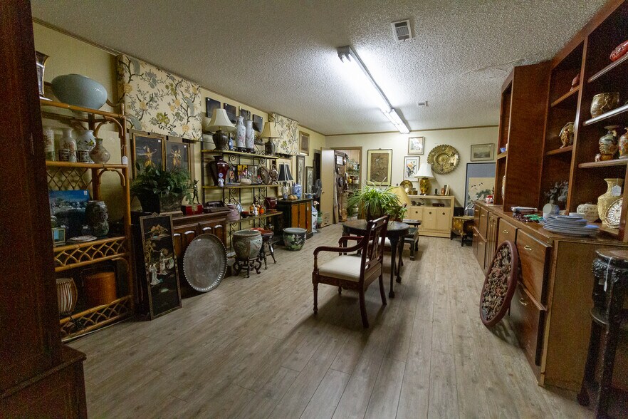 More Photos Of 512 Tift Ave S, Tifton Freestanding For Sale