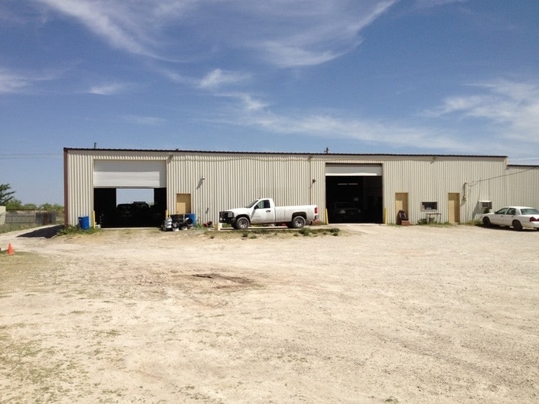 More Photos Of 6253 Brodnax Ln, San Angelo Warehouse For Sale