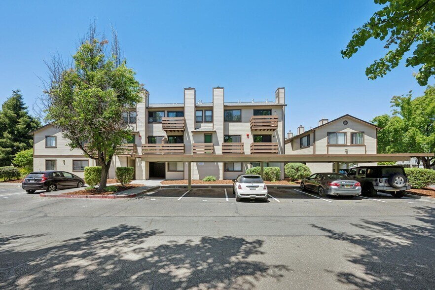 More Photos Of 7425 Camino Colegio, Rohnert Park Apartments For Sale