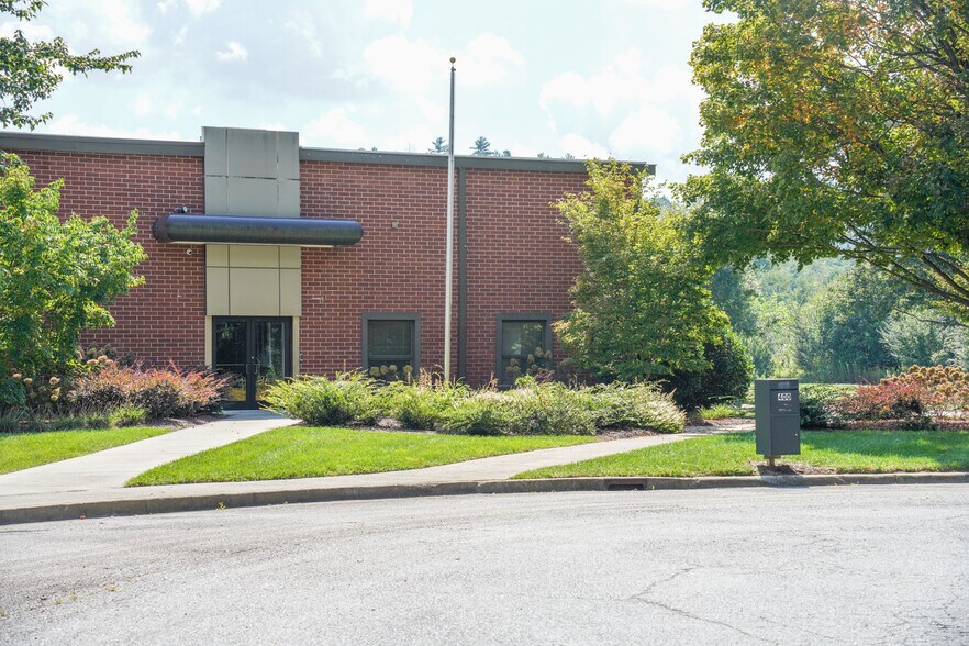 More Photos Of 400 Kellys Creek Rd, Rabun Gap Warehouse For Lease