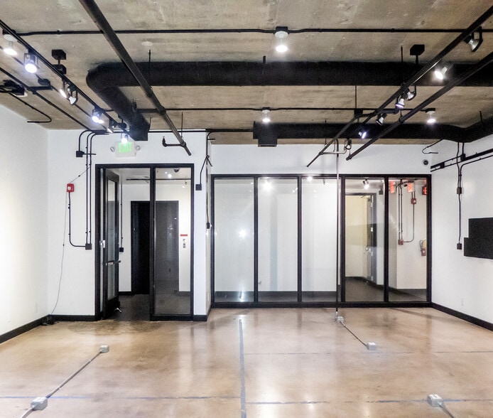 More Photos Of 464 N Fairfax Ave, Los Angeles Office For Sale