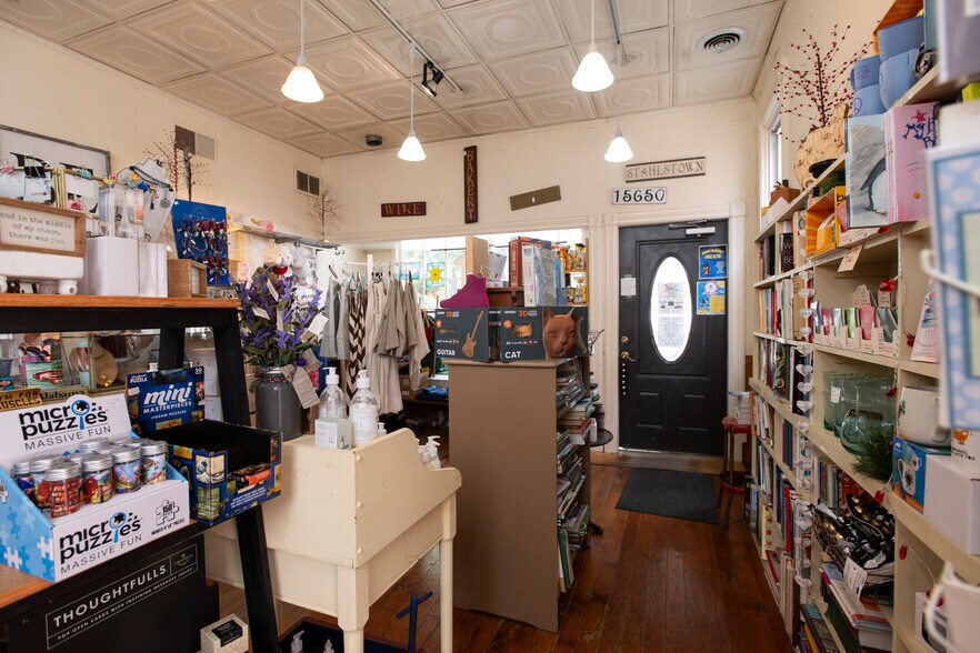 More Photos Of 137 E Main St, Ligonier Township Storefront Retail Residential For Sale