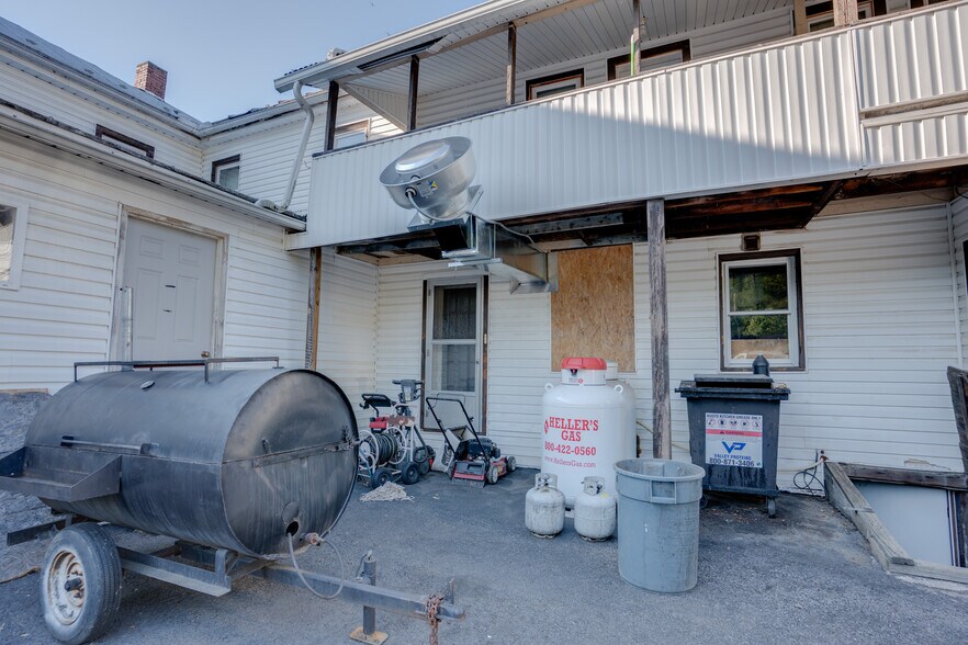 More Photos Of 236 N Main St, Milroy General Retail For Sale