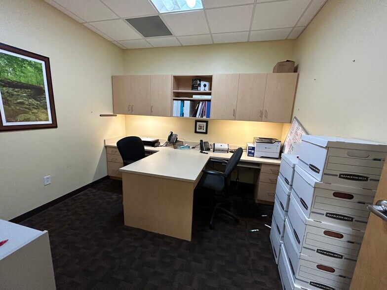 More Photos Of 6160-6182 Gunn Hwy, Tampa Unknown For Lease