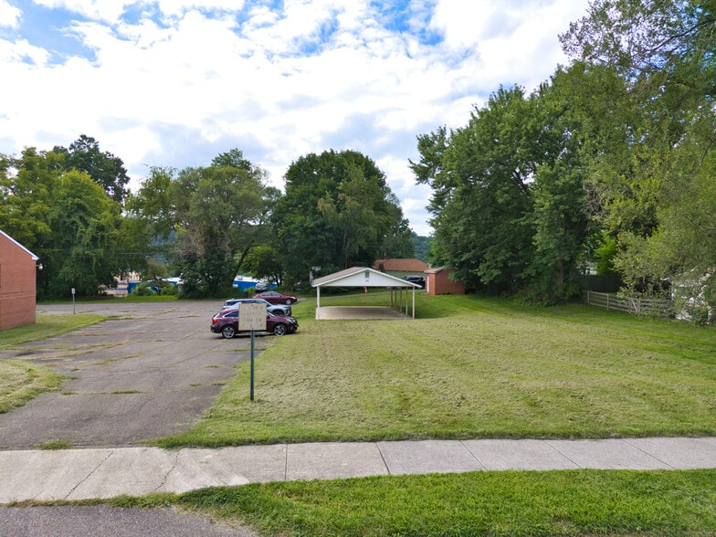 More Photos Of 1219 Second St, Radford Religious Facility For Sale