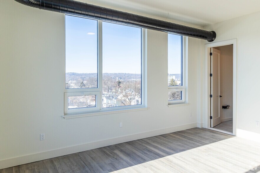 More Photos Of 55 Washington St, East Orange Apartments For Sale