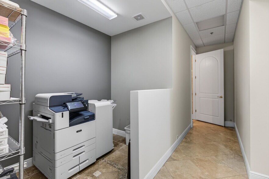 More Photos Of 2151 S Alternate A1A Hwy, Jupiter Medical For Sale