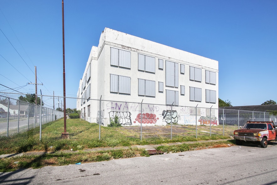 More Photos Of 1301 Clouet St, New Orleans Schools For Sale