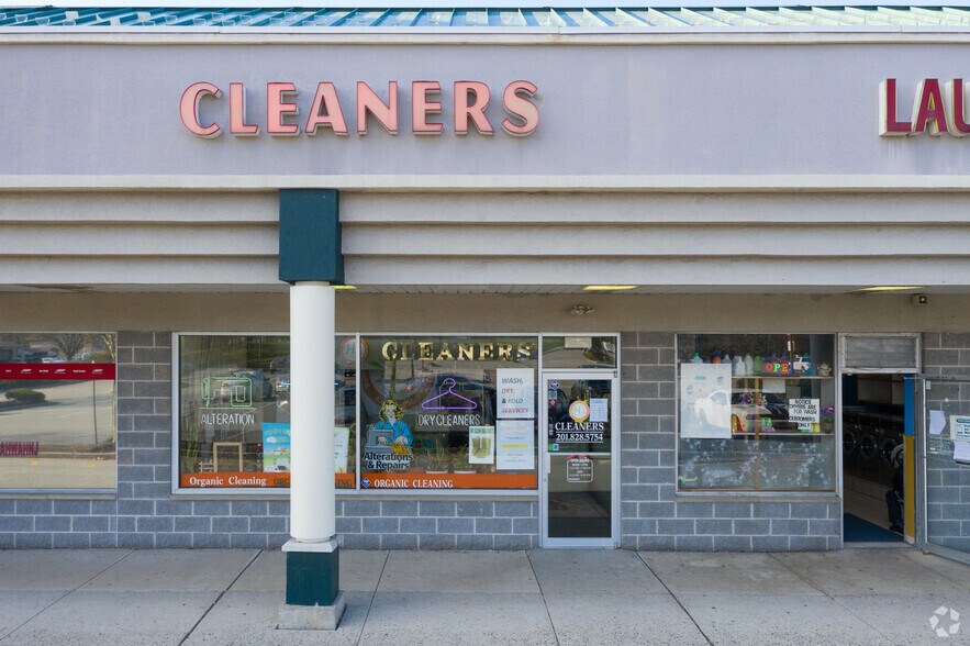 More Photos Of 115-117 Franklin Tpke, Mahwah Unknown For Lease