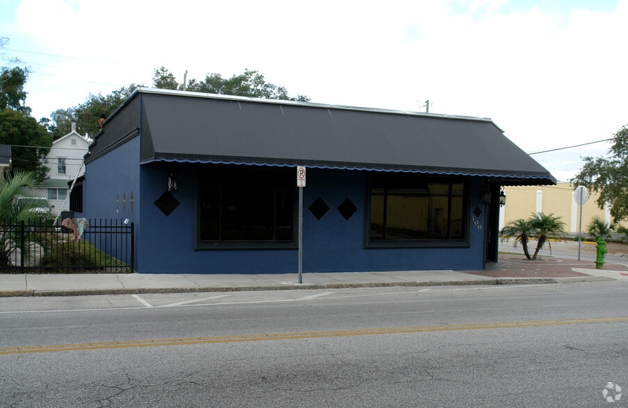 More Photos Of 300 S Sanford Ave, Sanford Restaurant For Sale
