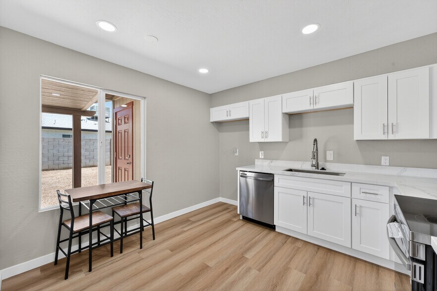 More Photos Of 5038 N 18th Ave, Phoenix Multifamily For Sale