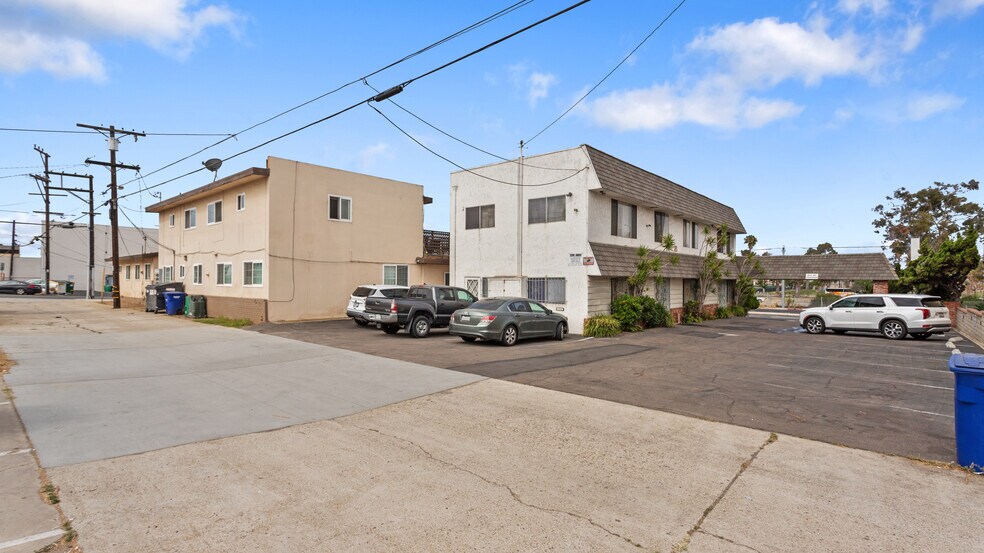 More Photos Of 1915-17 1915-17 Morena Blvd, San Diego Office For Sale