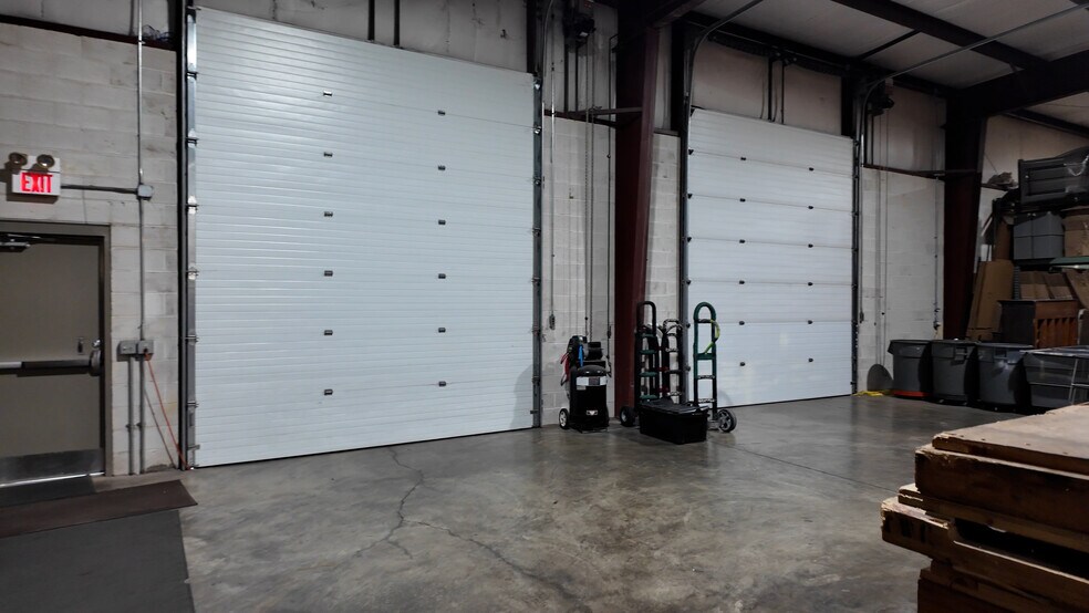 More Photos Of 600 Corporation Dr, Aliquippa Distribution For Sale