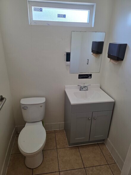 More Photos Of 11111 Wilmington Ave, Los Angeles Storefront Retail Residential For Lease