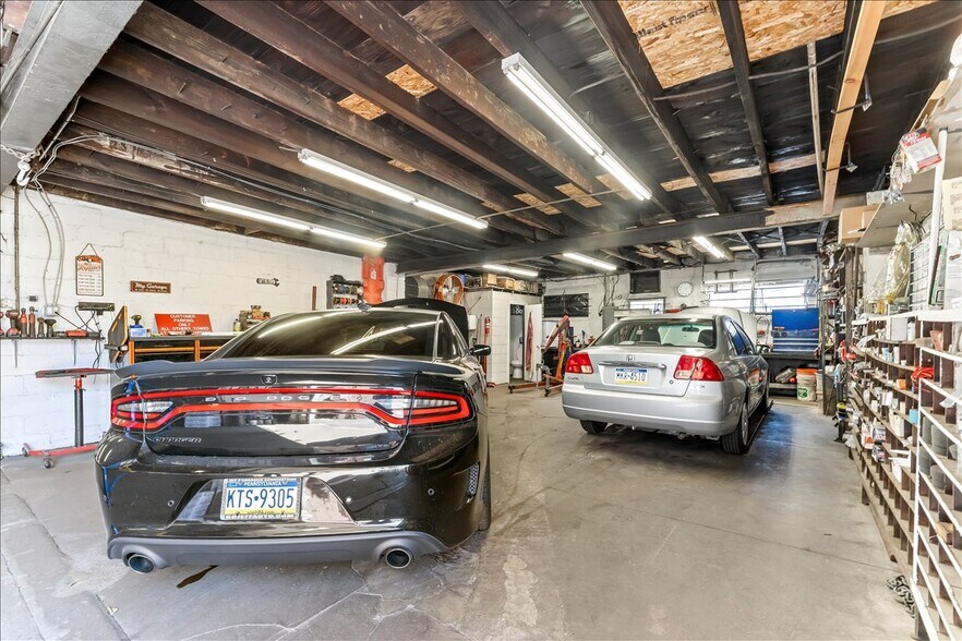 More Photos Of 603 Greenway Ave, Darby Auto Repair For Sale