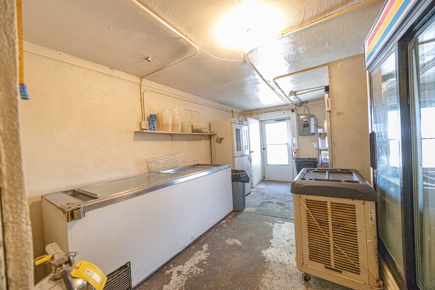 More Photos Of 322 Denver Ave, Fort Lupton Restaurant For Sale