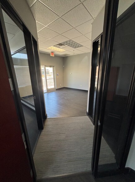 More Photos Of 15845 S 46th St, Phoenix Medical For Lease
