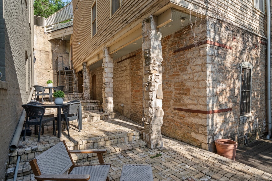 More Photos Of 702 San Antonio St, Austin Loft Creative Space For Sale