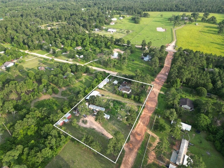 More Photos Of 11029 Tammy Cir, Plantersville Manufactured Housing Mobile Home Park For Sale