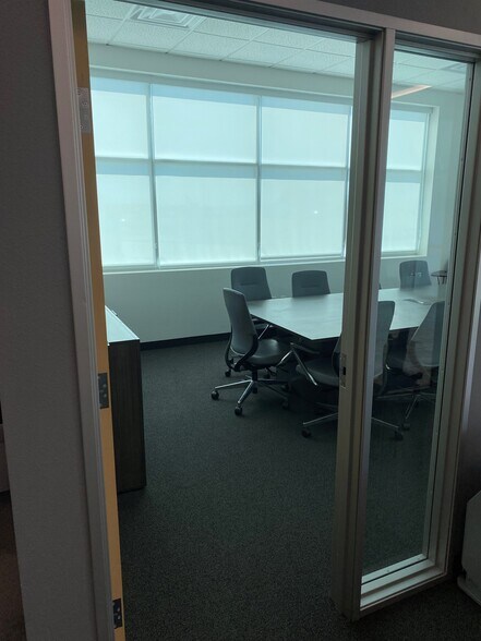 More Photos Of 6101 N Hollywood Blvd, Las Vegas Manufacturing For Lease