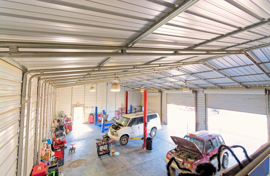 More Photos Of 75 Plymouth Ave, Quartzsite Service For Sale