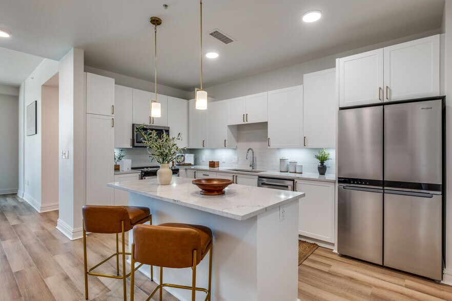 More Photos Of 1400 Hi Line Dr, Dallas Apartments For Lease