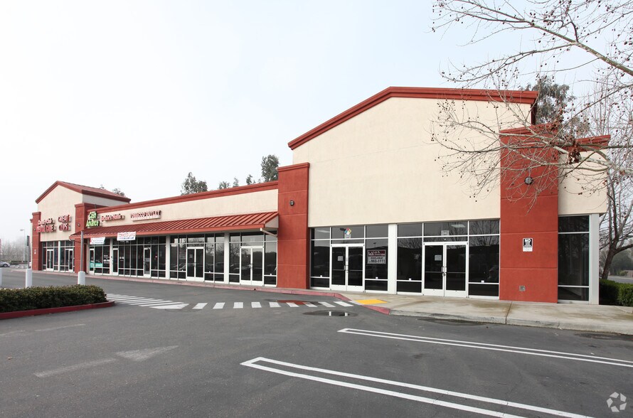 More Photos Of 2808 Country Club Blvd, Stockton Unknown For Lease