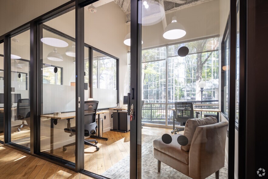 More Photos Of 3365 Piedmont Rd NE, Atlanta Coworking Space