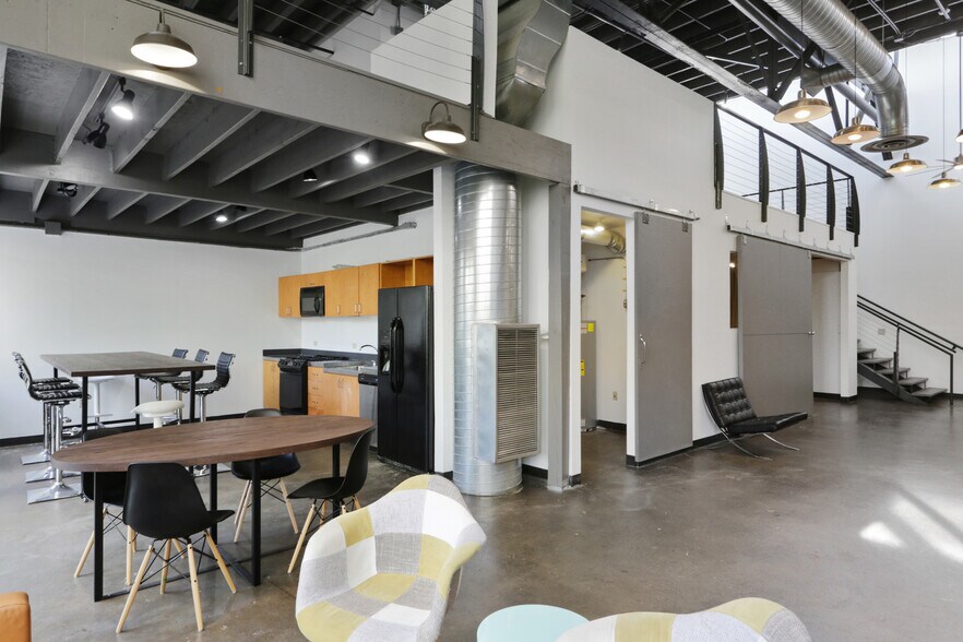 More Photos Of 949 W Marietta St NW, Atlanta Office For Lease