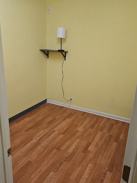 More Photos Of 2611 State Rd, Cuyahoga Falls Storefront Retail Office For Lease