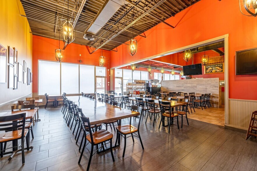 More Photos Of 470 Chrysler Dr, Brampton Storefront For Sale