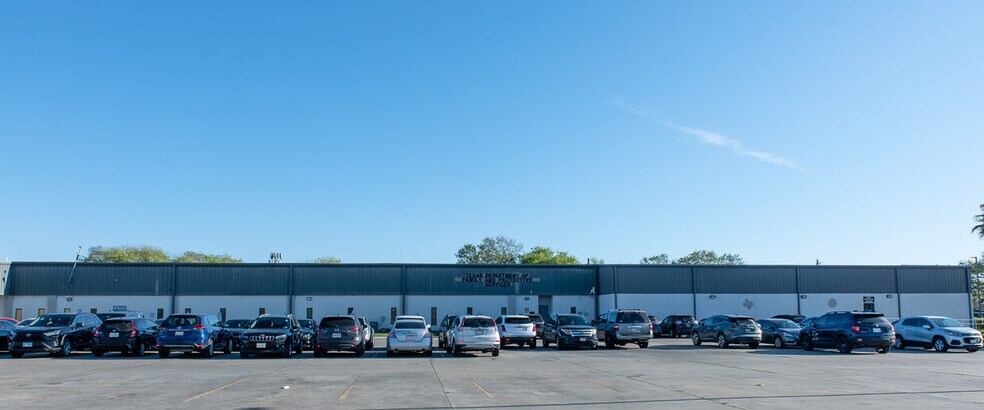 More Photos Of 4201 Greenwood Dr, Corpus Christi Office For Sale